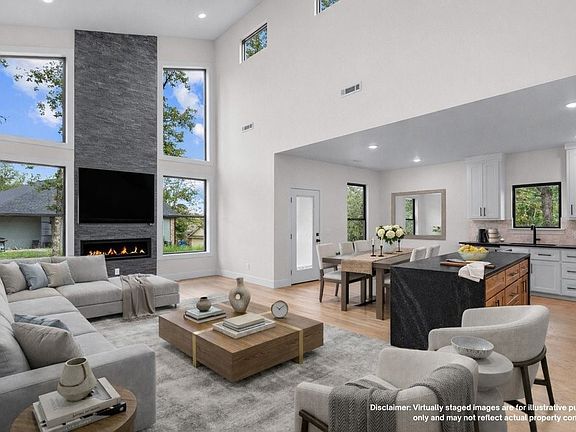5th image of 11 Crieff Cir