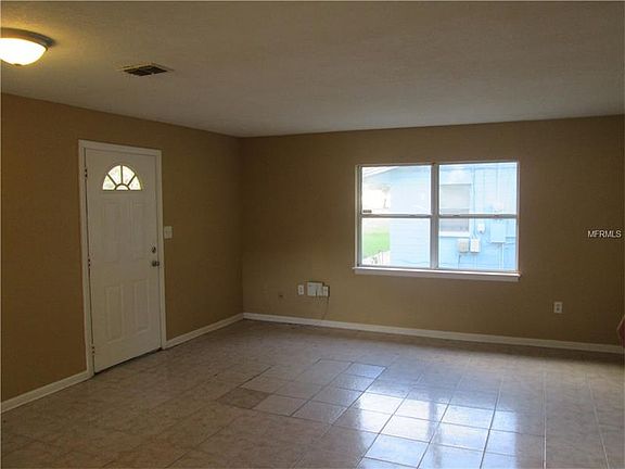 4th image of 1105 W Ball St