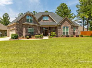102 Wainscott Ct, Perry, GA 31069