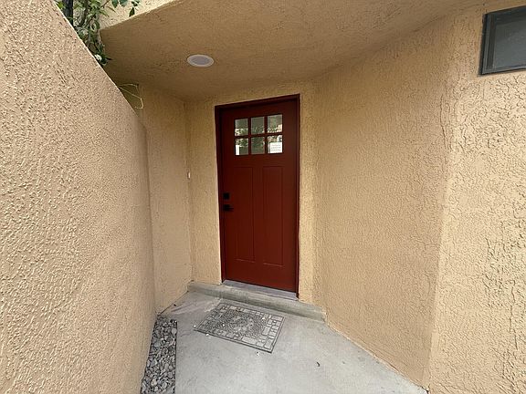 3rd image of 7588 Keystone Dr NE