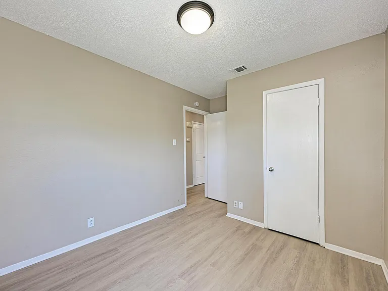 12408 Deer Falls Dr #B — Photo 23