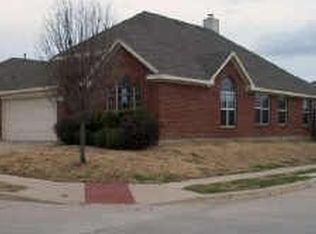 11229 Boulder Ridge Dr, Fort Worth, TX 76140