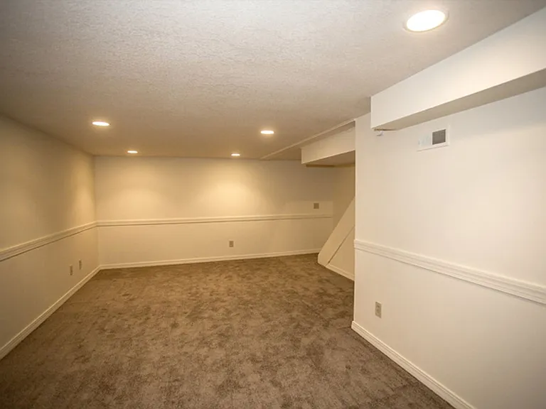 Eagle Landing Apartment Homes — Photo 36