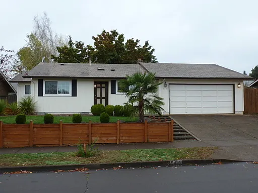 5435 Red Leaf Dr S photo 1