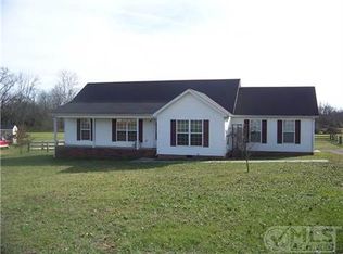 110 Sandy Ln, Unionville, TN 37180