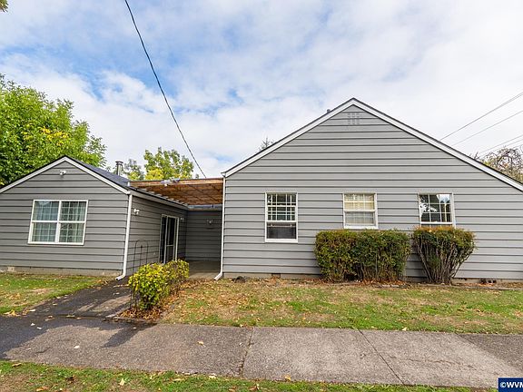 3rd image of 495 20th St SE
