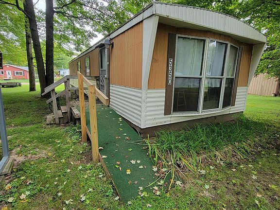 2nd image of 5350 Birch Island Dr