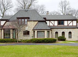 7846 N Lake Dr, Fox Pt, WI 53217