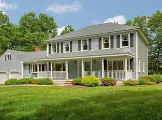 51 Parkhurst St, Dunstable, MA 01827