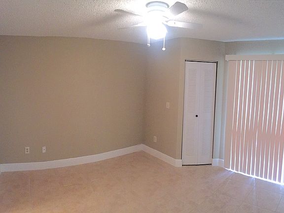 3rd image of 2585 Grassy Point Dr Unit 209