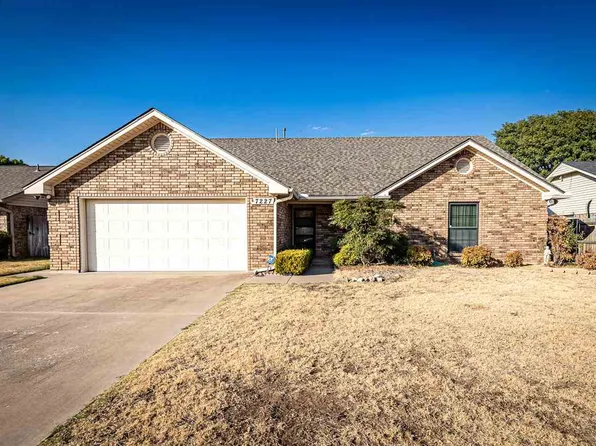 7227 NW Dogwood Ln, Lawton, OK 73505