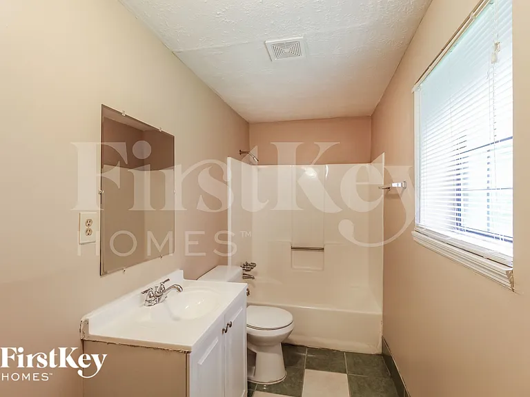 4401 Raven Valley Ct — Photo 12