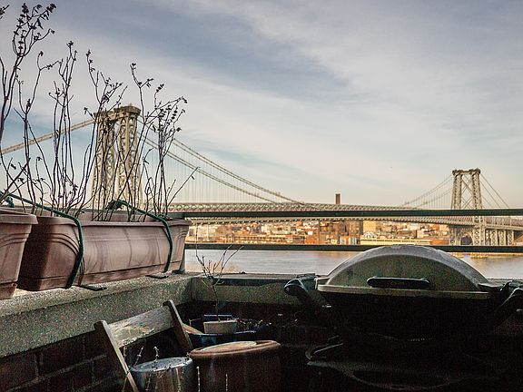 Balcony w/East River view
