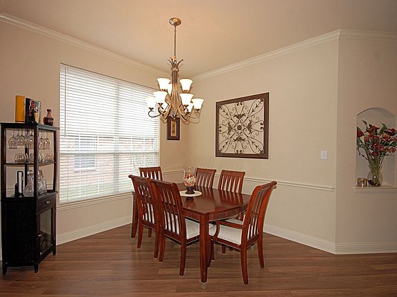 2nd image of 1243 Clearwater Dr