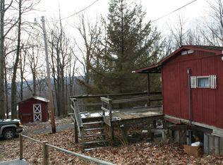 412 Woodlawn Dr, Breezewood, PA 15533