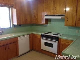 2nd image of 1614 W Orangeburg Ave