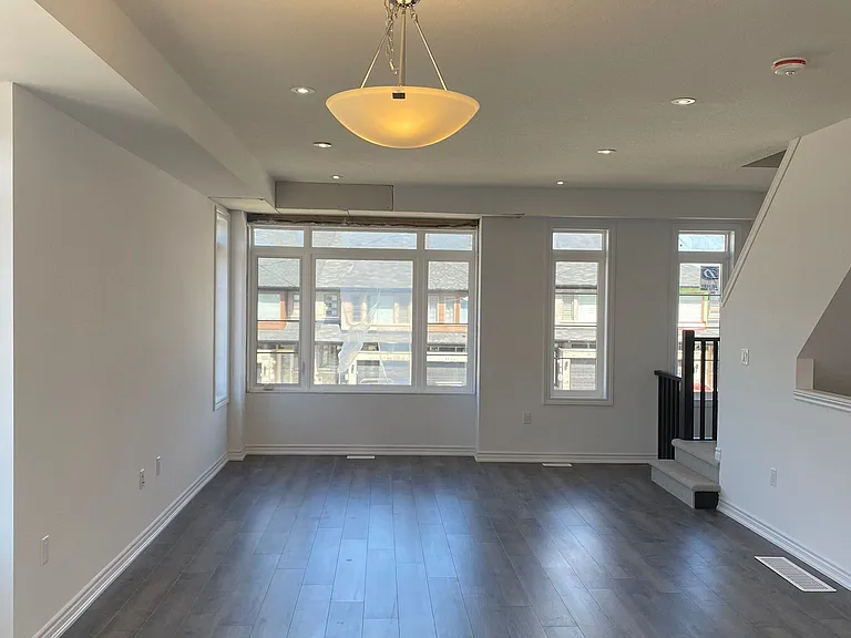 61 Soho St #79 — Photo 20