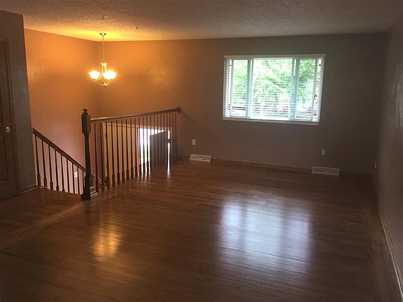 Upper Floor Living Area