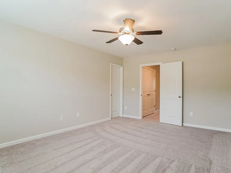 636 Wendell Falls Pkwy — Photo 11
