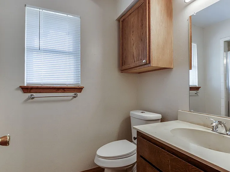 819 N Eagle Ln — Photo 36