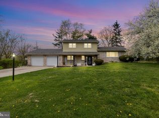 6 Shover Dr, Carlisle, PA 17013