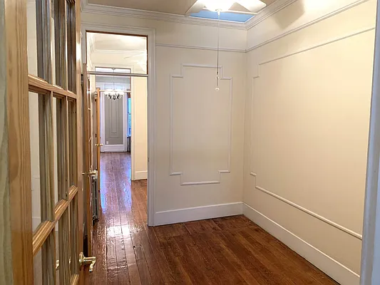 Rented by Capri Jet Realty Corp | media 47