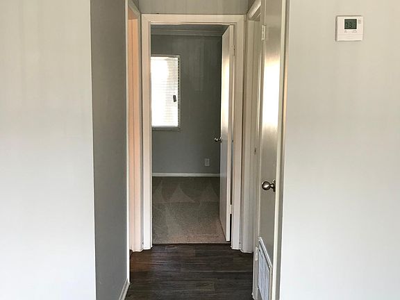 3rd image of 1304 Village Ln