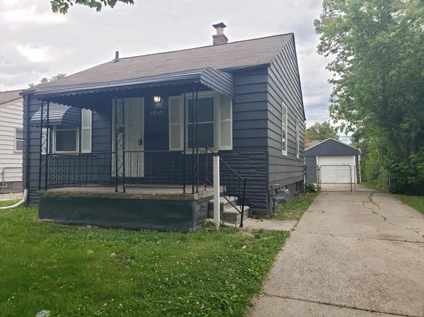 19171 Kenosha St, Harper Woods, MI 48225