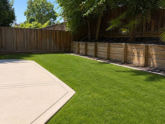 4th image of 2091 Goldpine Way