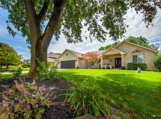 961 W Barouche, Pendleton, IN 46064