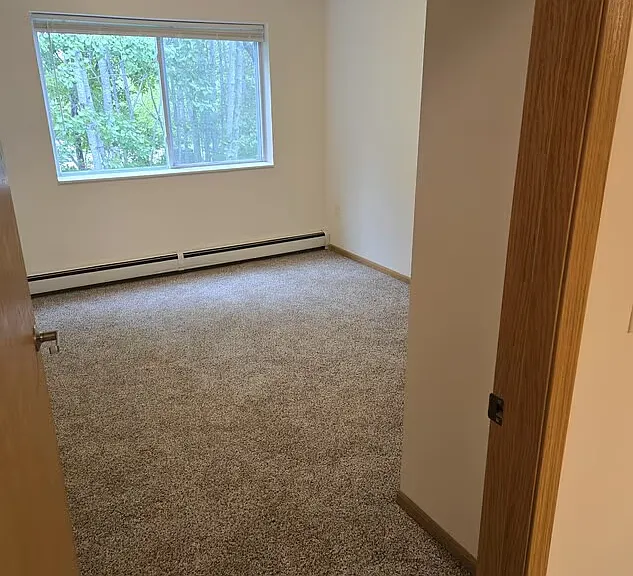 Lakewood Heights Apartments — Photo 17