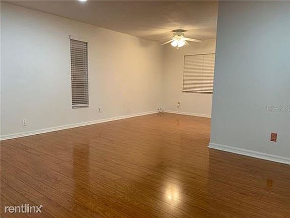 4th image of 1215 Dinnerbell Ln E