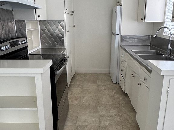 5th image of 2254 Mira Vista Ave APT 11