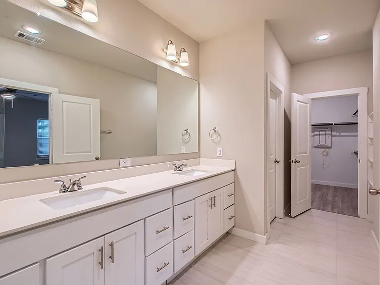 The Residences at Hudson Hollow — Photo 42