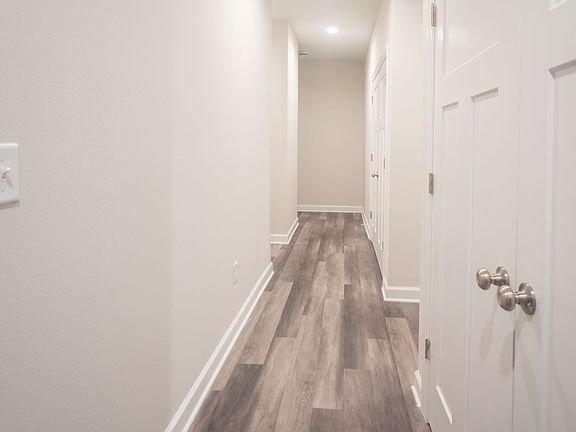 4th image of 812 50th St #204