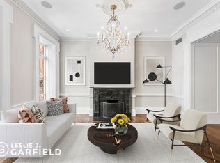 114 W 13th St, New York, NY 10011