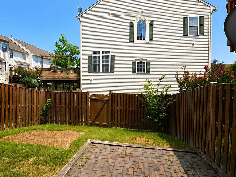 43061 Golf View Dr — Photo 16