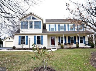 1927 Linden Ln, Hatfield, PA 19440