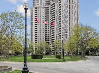 35 Kingsbridge Garden Cir #408, Mississauga, ON L5R3Z5