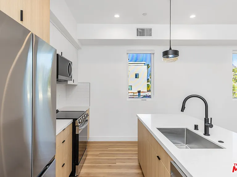 5223 W 20th St — Photo 7