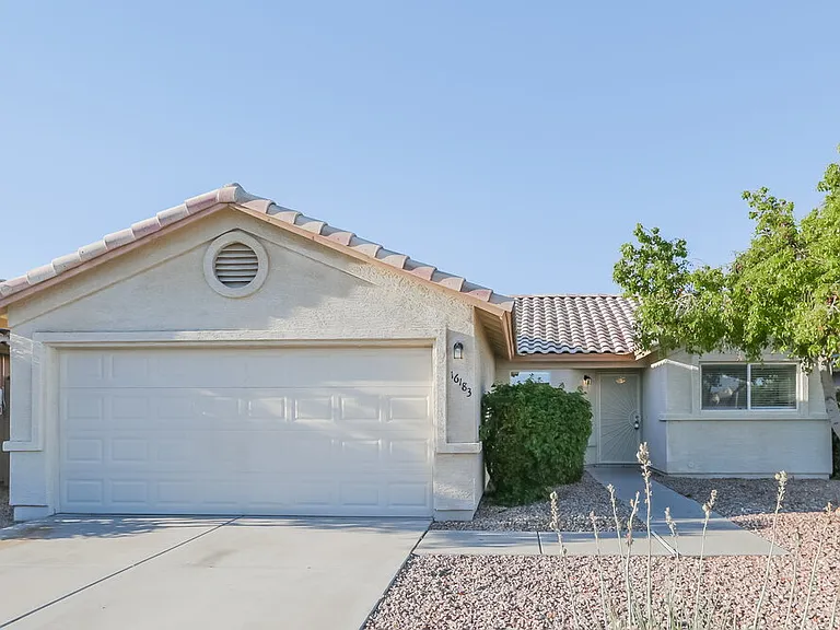 16183 W Buchanan St — Photo 1