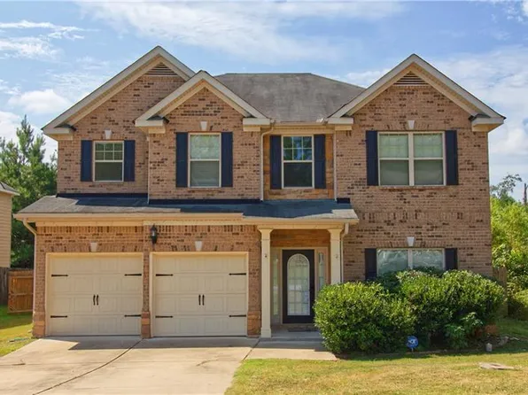 310 Irish Ln, Phenix City, AL 36869