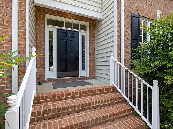 3rd image of 11600 Heverley Ct