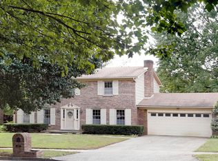 3322 Snaffle Rd, Lexington, KY 40513