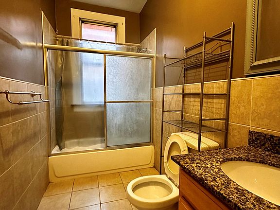 5th image of 2160 Rockwell Ave #A