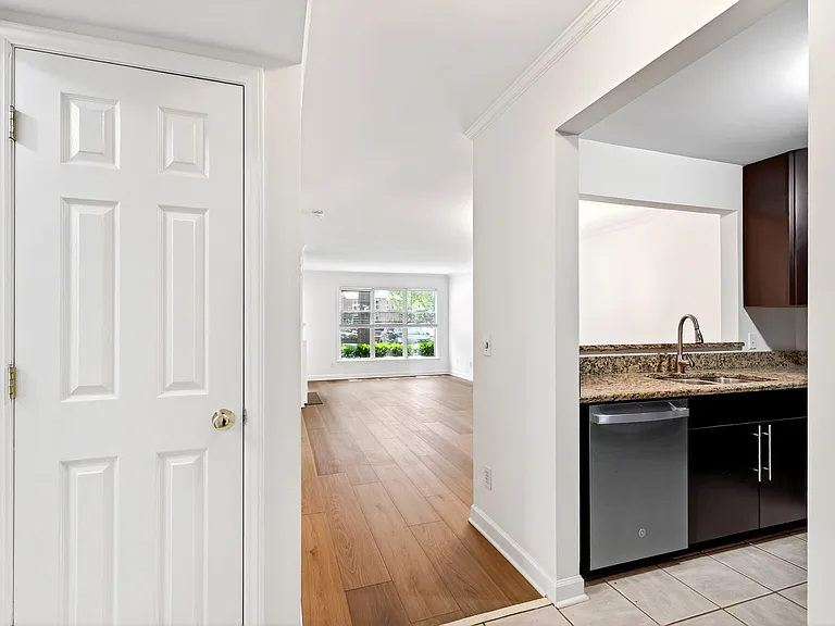 1010 Nicholwood Dr #103 — Photo 17