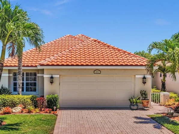 8895 Lake Park Circle, Davie, FL 33328