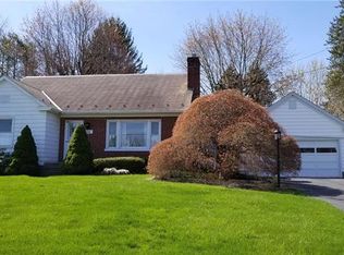 462 E Center St, Nazareth, PA 18064