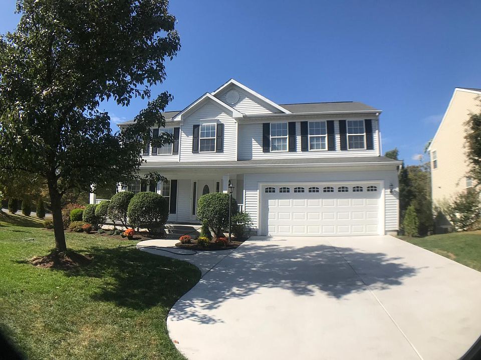 1st image of 20961 Hollyberry Ct