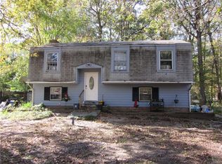 2429 Lanter Ln, Chester, VA 23836
